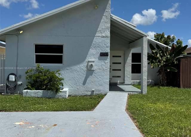 Property at 11269 SW 155th Ln, Miami, FL 33157, 2 beds, 2 baths