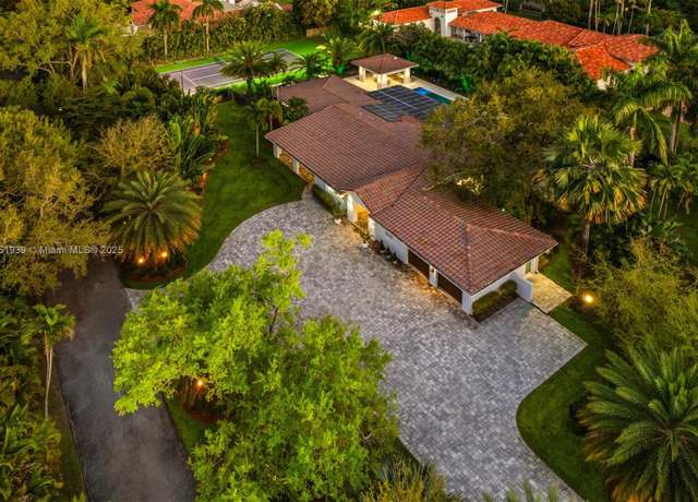 Property at 6784 SW 97th St, Pinecrest, FL 33156, 5 beds, 4.5 baths