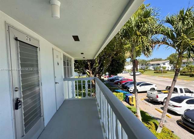 Property at 218 Windsor J #218, West Palm Beach, FL 33417, 1 bed, 1 bath