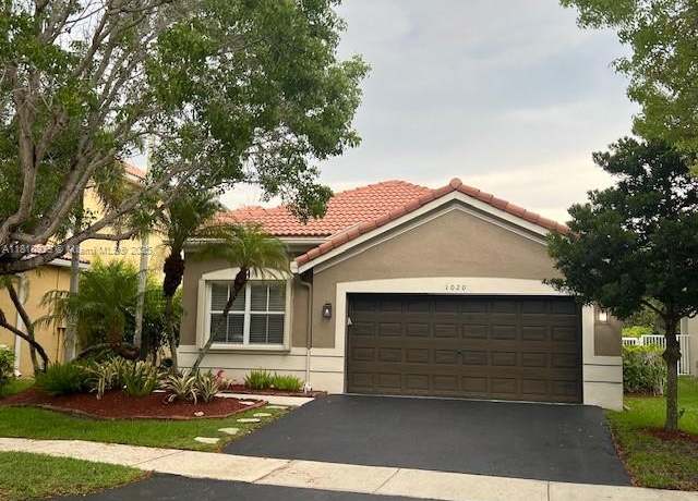 Property at 1020 Silktree Ln, Weston, FL 33327, 3 beds, 2 baths
