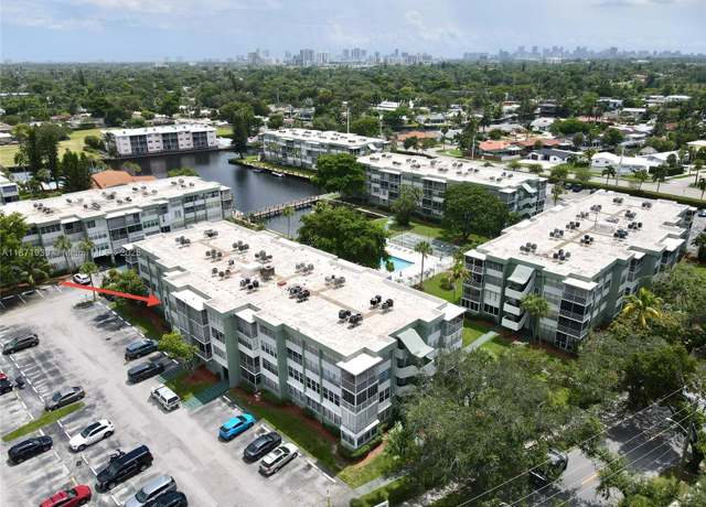 Property at 2771 Taft St #302, Hollywood, FL 33020, 1 bed, 1 bath
