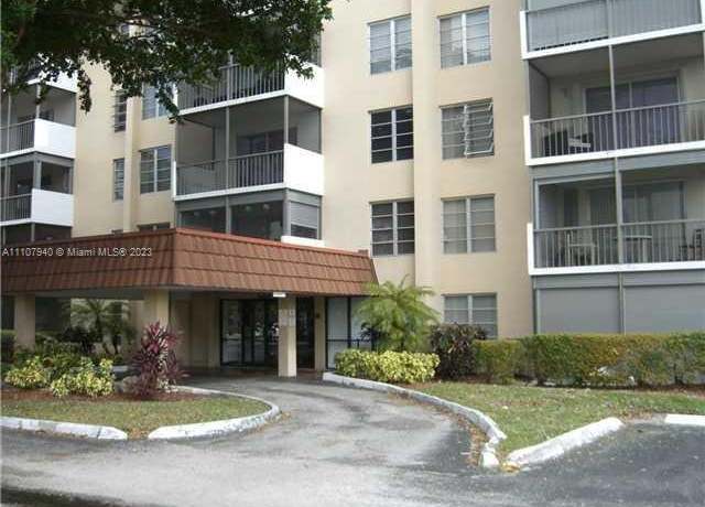 Property at 4158 Inverrary Dr #411, Lauderhill, FL 33319, 2 beds, 2 baths