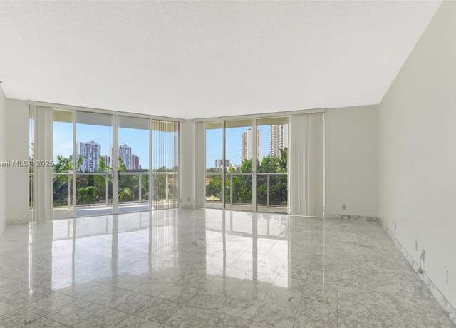 Property at 20281 E Country Club Dr #407, Aventura, FL 33180, 3 beds, 2.5 baths