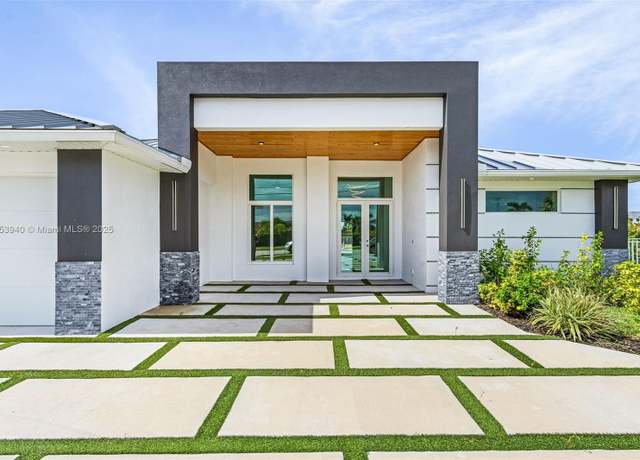 Property at 1713 Savona Pkwy W, Cape Coral, FL 33914, 4 beds, 3 baths