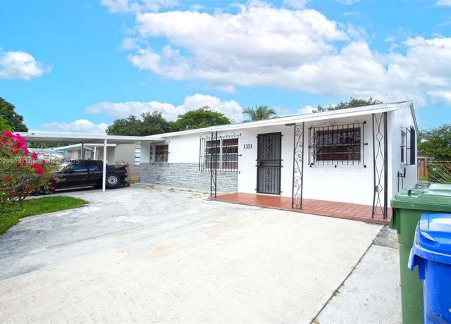 Property at 1311 SW 33rd Ter, Fort Lauderdale, FL 33312, 3 beds, 2 baths