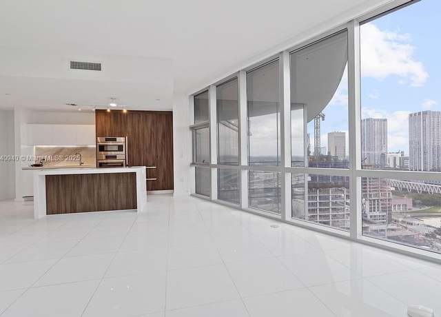 Property at 851 NE 1st Ave #2102, Miami, FL 33132, 1 bed, 1.5 baths