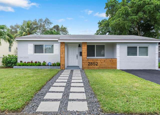 Property at 2852 Washington St, Hollywood, FL 33020, 3 beds, 2 baths