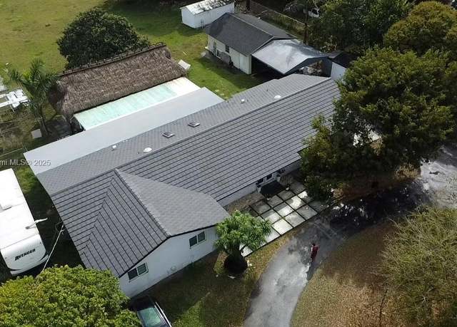 Property at 17890 SW 264th St, Homestead, FL 33031, 5 beds, 2 baths