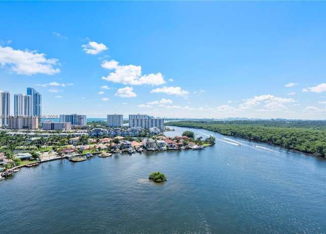 Property at 400 SE Sunny Isles Blvd #1702, Sunny Isles Beach, FL 33160, 2 beds, 3 baths