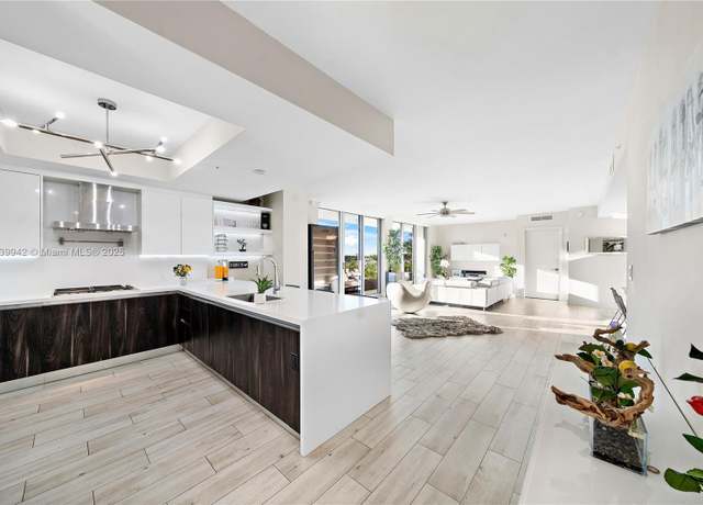 Property at 1180 N Federal Hwy #605, Fort Lauderdale, FL 33304, 2 beds, 2.5 baths