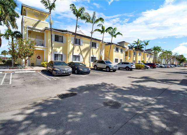 Property at 2615 NE 4th St #202, Homestead, FL 33033, 2 beds, 2 baths