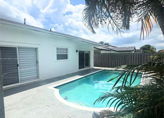 Property at 14443 SW 172nd Ln, Miami, FL 33177, 3 beds, 2 baths