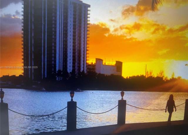 Property at 2910 Point East Dr Unit M414, Aventura, FL 33160, 2 beds, 2 baths