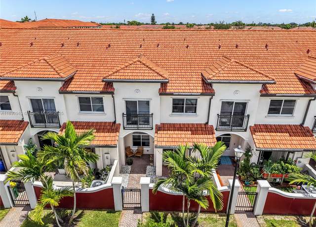 Property at 3624 NW 30th Pl, Lauderdale Lakes, FL 33311, 2 beds, 2.5 baths