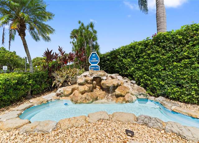 Property at 13953 Kendale Lakes Crk Unit 305B, Miami, FL 33183, 3 beds, 2.5 baths