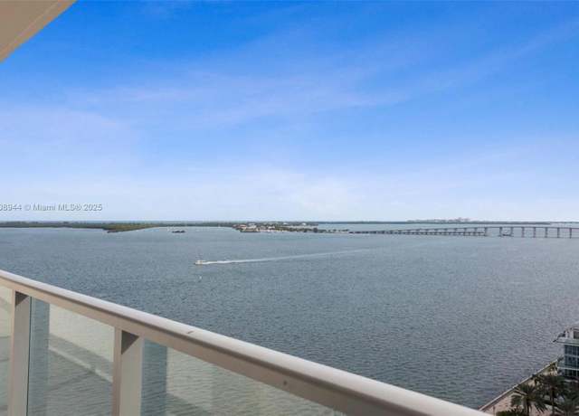Property at 1155 Brickell Bay Dr #1705, Miami, FL 33131, 1 bed, 1 bath