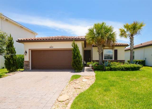 Property at 8410 NW Greenbank Cir, Port St. Lucie, FL 34987, 3 beds, 2 baths