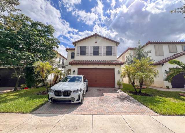 Property at 9166 SW 36th Mnr, Miramar, FL 33025, 4 beds, 2.5 baths
