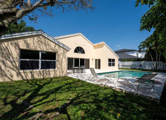 Property at 13080 NW 8th Ct, Sunrise, FL 33325, 4 beds, 2.5 baths