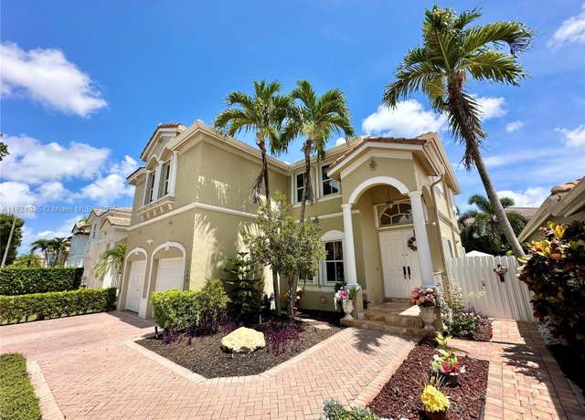 Property at 11360 NW 48th Ter, Doral, FL 33178, 4 beds, 2.5 baths