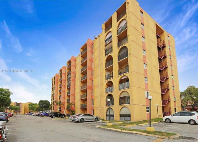 Property at 4717 NW 7th St Unit 504-10, Miami, FL 33126, 2 beds, 2 baths