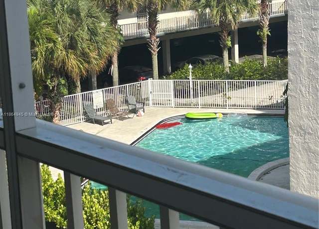 Property at 16750 NE 10th Ave #322, North Miami Beach, FL 33162, 1 bed, 2 baths