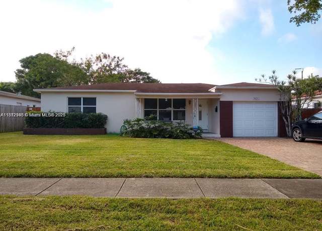 Property at 5634 Madison St, Hollywood, FL 33023, 2 beds, 1.5 baths