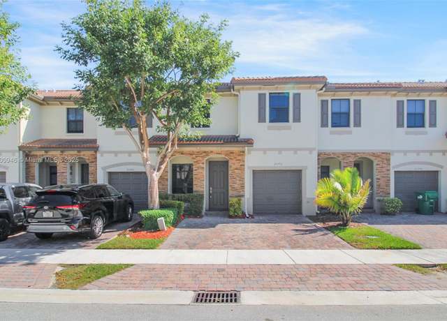 Property at 23931 SW 117th Ct, Homestead, FL 33032, 4 beds, 3.5 baths