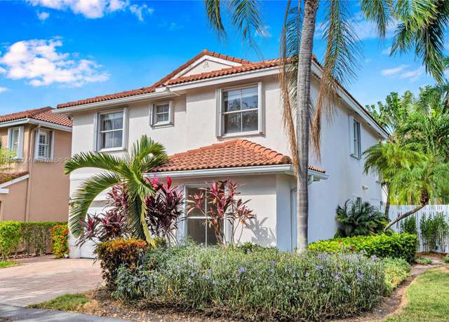Property at 1105 Oysterwood St, Hollywood, FL 33019, 4 beds, 2.5 baths