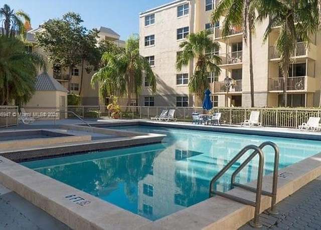 Property at 8353 Lake Dr #202, Doral, FL 33166, 1 bed, 1 bath