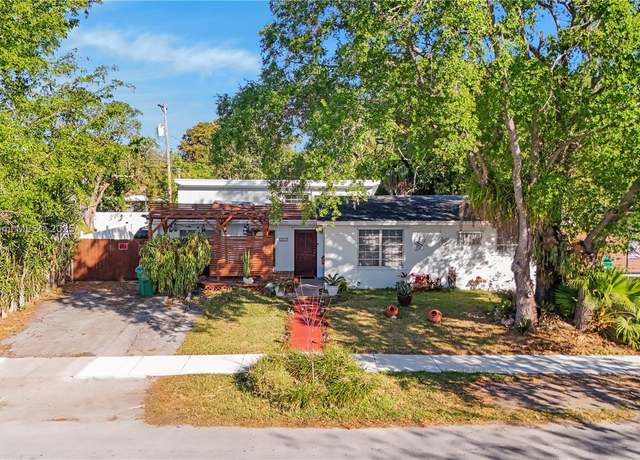 Property at 9851 Dominican Dr, Cutler Bay, FL 33189, 4 beds, 1 bath