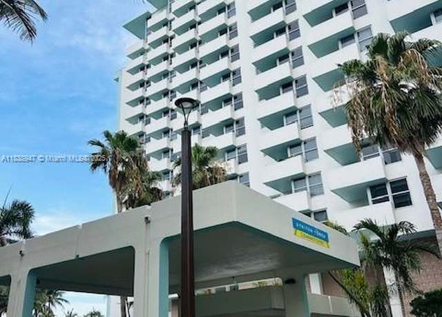 Property at 2899 Collins Ave #1504, Miami Beach, FL 33140, 1 bath