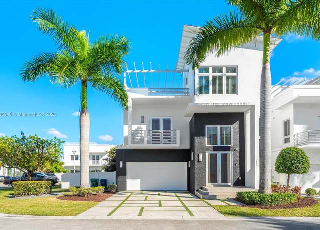 Property at 3453 NW 84th Ct, Doral, FL 33122, 5 beds, 5.5 baths