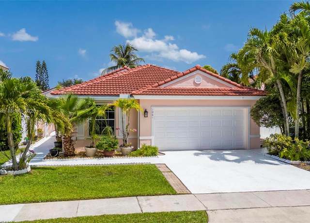 Property at 1061 NW 191st Ave, Pembroke Pines, FL 33029, 3 beds, 2 baths