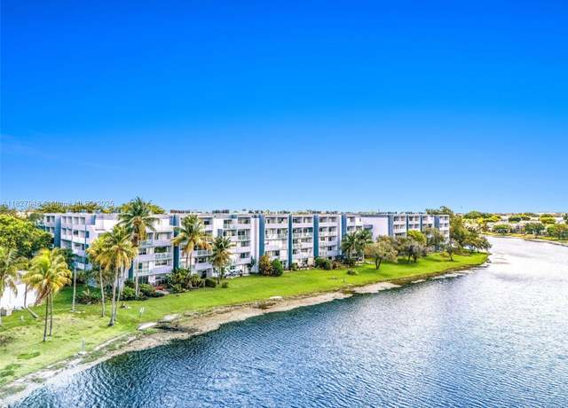 Property at 9357 Fontainebleau Blvd Unit 207D, Miami, FL 33172, 1 bed, 1.5 baths