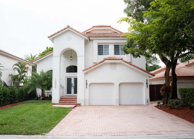 Property at 10996 NW 58th Ter, Doral, FL 33178, 4 beds, 3 baths