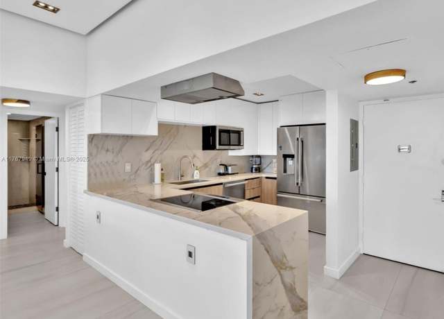 Property at 20301 W Country Club Dr Ph 29, Aventura, FL 33180, 2 beds, 2 baths