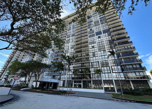 Property at 600 NE 36th St #401, Miami, FL 33137, 2 beds, 2 baths