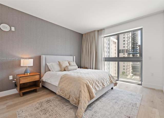Property at 229 SW 9th St #608, Miami, FL 33130, 1 bath