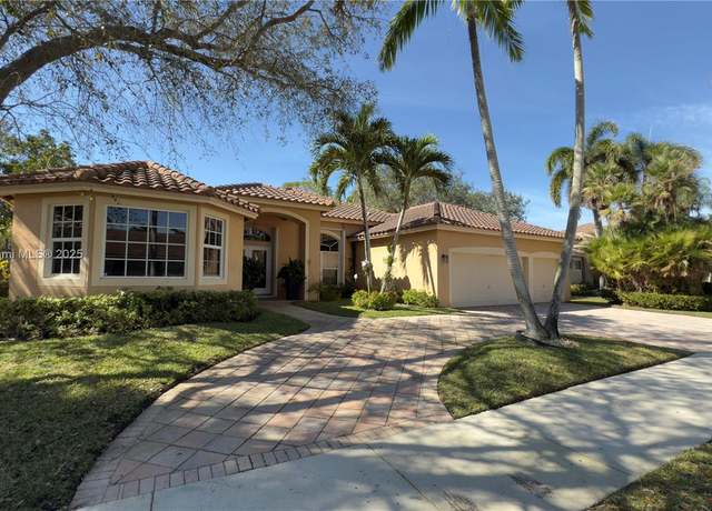 Property at 2531 Eagle Run Dr, Weston, FL 33327, 5 beds, 3 baths
