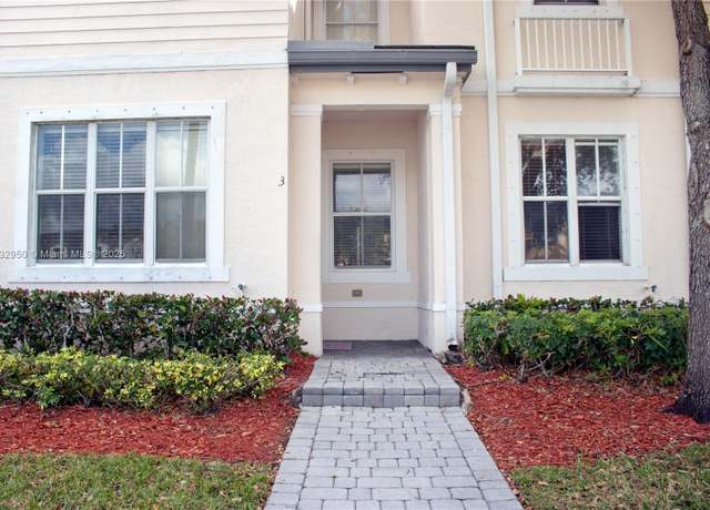 Property at 153 SE 28th Pl #3, Homestead, FL 33033, 3 beds, 2.5 baths