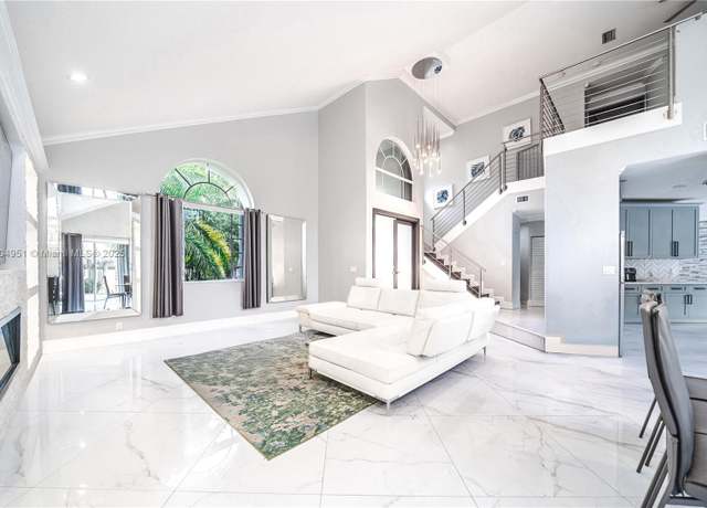 Property at 18201 NW 16th St, Pembroke Pines, FL 33029, 5 beds, 3.5 baths