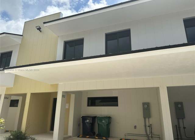 Property at 552 NW 7th St #6, Florida City, FL 33034, 3 beds, 2.5 baths