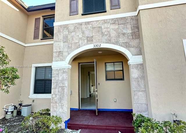 Property at 3302 W 114th Ter #3302, Hialeah, FL 33018, 3 beds, 2.5 baths