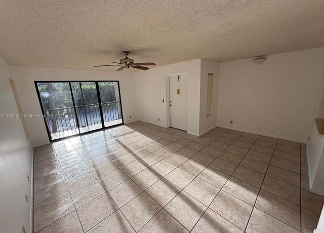 Property at 721 Sunny Pine Way Unit D2, Green Acres, FL 33415, 1 bed, 1 bath