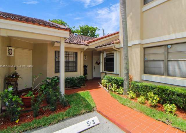 Property at 17012 NW 66th Ct, Hialeah, FL 33015, 2 beds, 2 baths