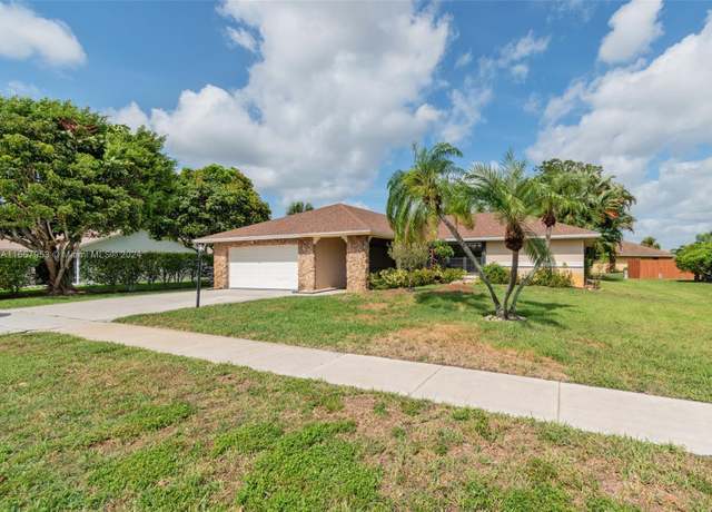 Property at 5123 Chelan Way, Lake Worth, FL 33467, 3 beds, 2 baths