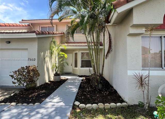 Property at 7602 S Pinewalk Dr S #154, Margate, FL 33063, 4 beds, 2.5 baths