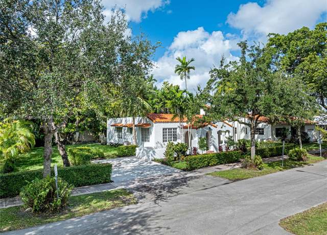 Property at 820 Lorca St, Coral Gables, FL 33134, 3 beds, 2 baths