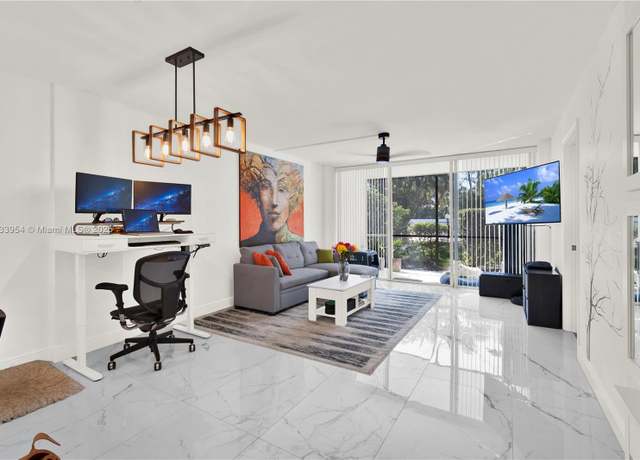 Property at 118 Royal Park Dr Unit 1B, Oakland Park, FL 33309, 2 beds, 2 baths
